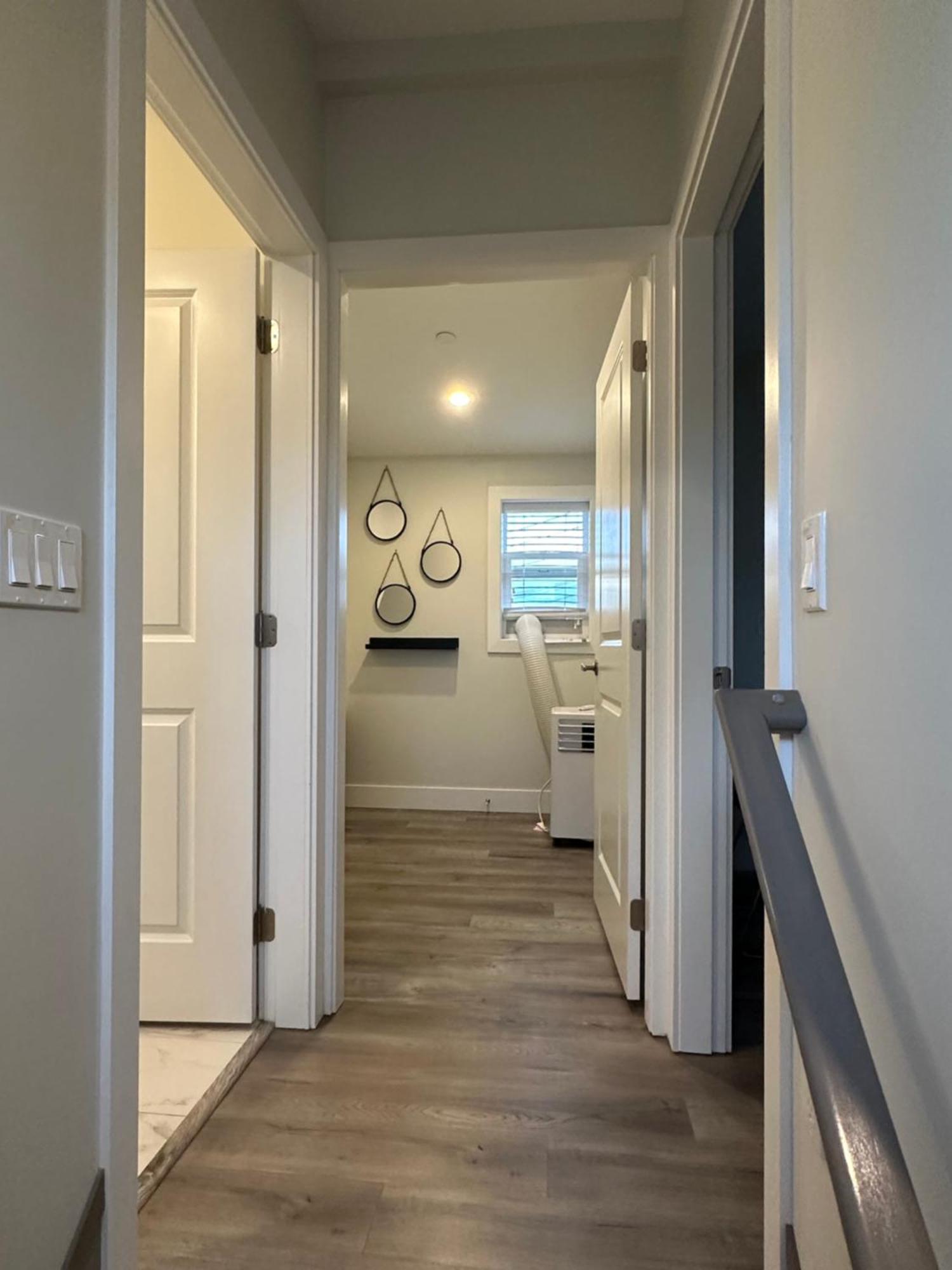 Bright And Cozy Modern Home In Vancouver - Central To Yvr-Downtown - Free Private Parking מראה חיצוני תמונה